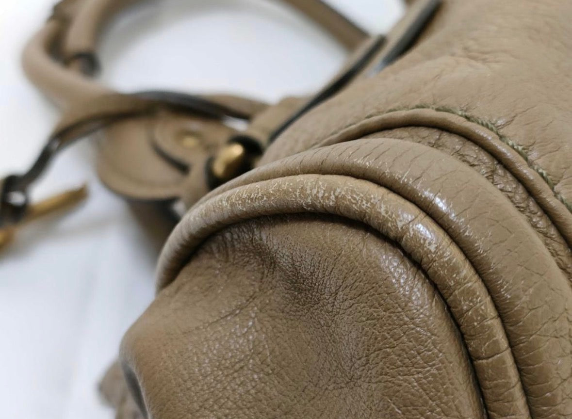 Chloé Taupe Paddington Satchel — detail photograph 3