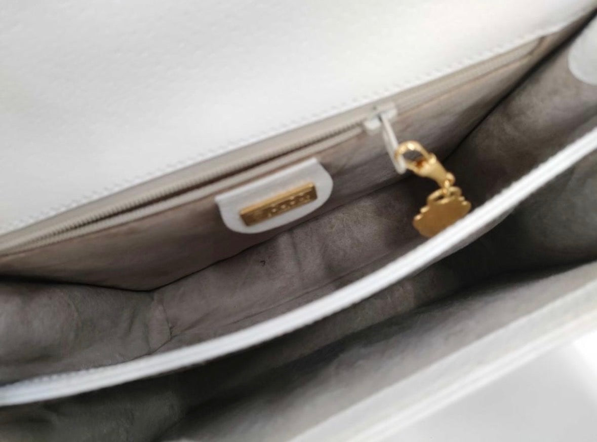 Vintage Gucci White Grained Leather Top Handle with Dust Bag — detail photograph